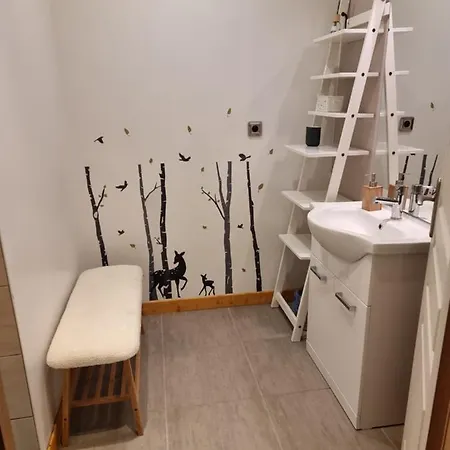Liam Apartment *