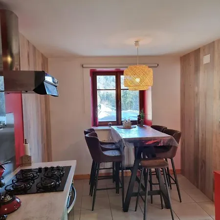 Liam Apartment *